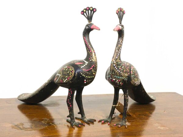 Coppia pavoni in metallo decorati periodo art decò - immagine 2