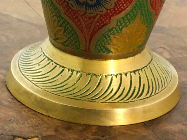 Antico vaso indiano ottone cesellato XX secolo - immagine 2