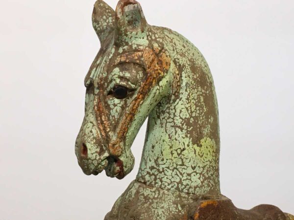 Scultura in legno cavallo orientale policromo con piedistallo legno - immagine 5