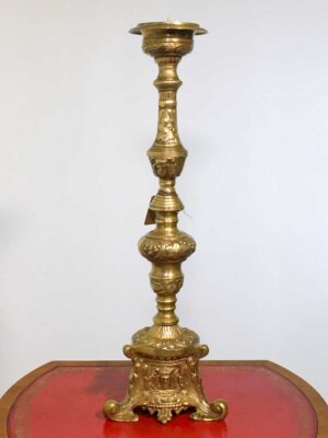 Antico torciere porta cero in rame dorato