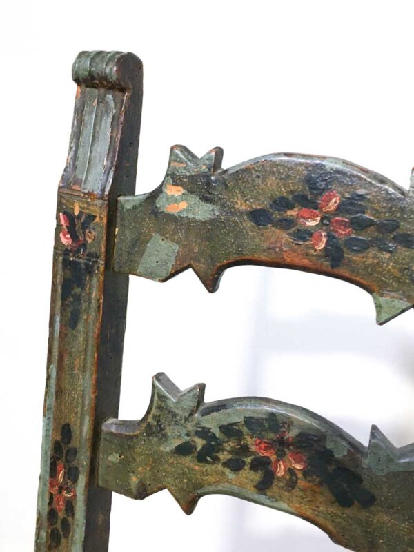 Coppia sedie antiche dipinte e decorate con seduta in paglia - immagine 2