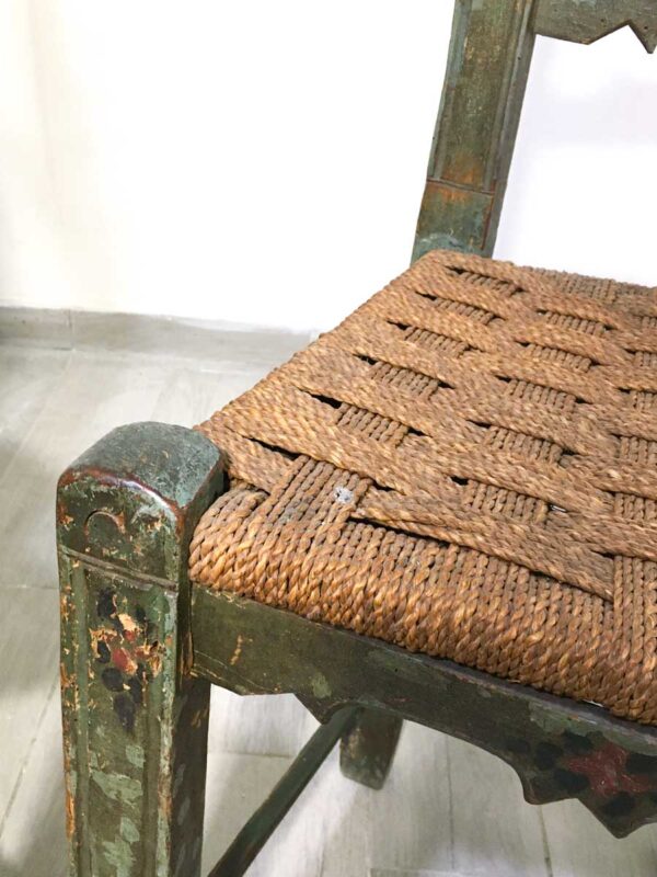 Coppia sedie antiche dipinte e decorate con seduta in paglia - immagine 3