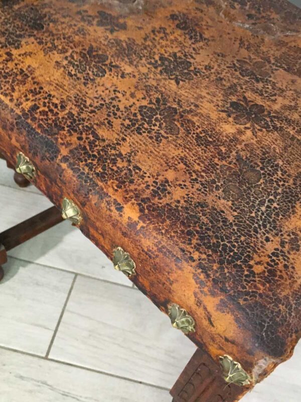 Coppia sedie legno e cuoio in stile rinascimentale XIX secolo - immagine 6
