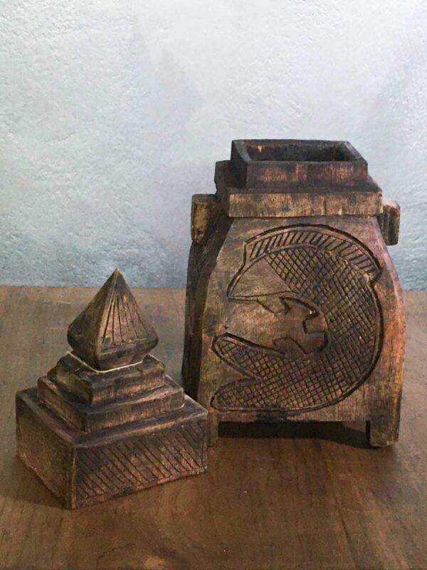 Antica scatola contenitore in legno probabile Nepal-Tibet - immagine 3
