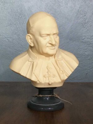 Busto polvere di marmo Giovanni XXIII autore A. Giannelli