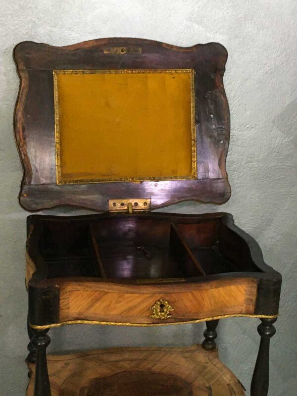 Etagere tavolino lavoro Napoleone III bois des roses intarsi e ottone - immagine 2