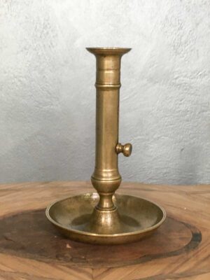 Candeliere bugia antico in ottone con alza candela XIX sec