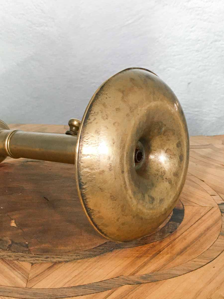 Candeliere bugia antico in ottone con alza candela XIX sec - immagine 3