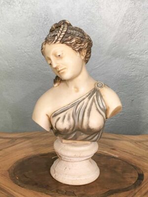 Busto statua in polvere di marmo autore Giuseppe Bessi