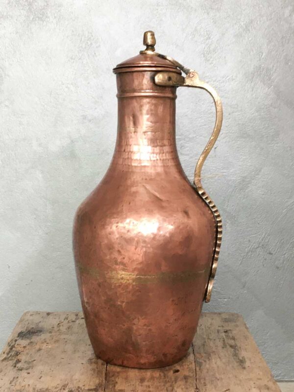 Brocca antica in rame e manico in ottone periodo liberty