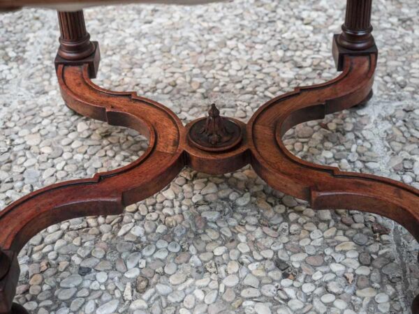 Sedia stile rinascimentale legno e cuoio XIX secolo - immagine 4