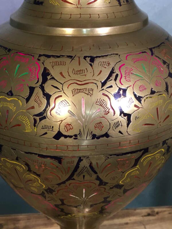 Grande antico vaso indiano ottone cesellato XX secolo - immagine 3