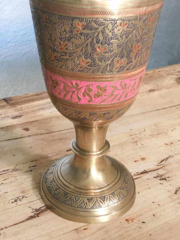 Vaso in ottone india decoro policromo cesellato mid century - immagine 2