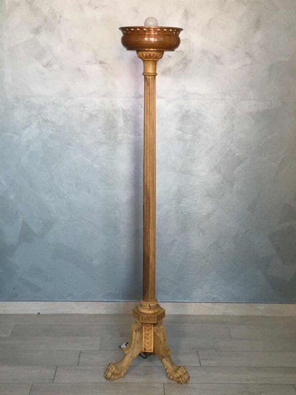 Lampada da trasformazione porta cero con piedi zampa leone con rame