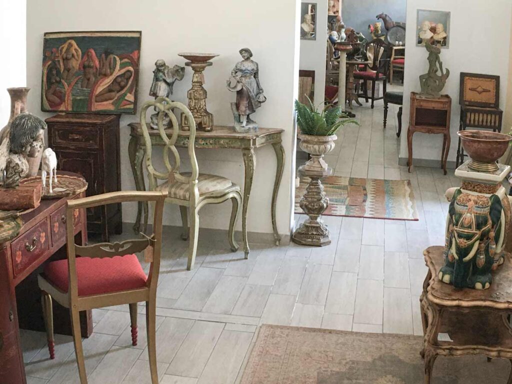 vendita antiquariato a perugia