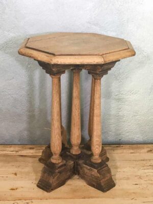 Tavolino in legno con colonne stile neoclassico