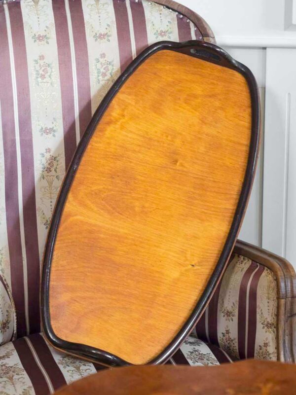Vassoio antico in legno mid century di forma ovale - immagine 2