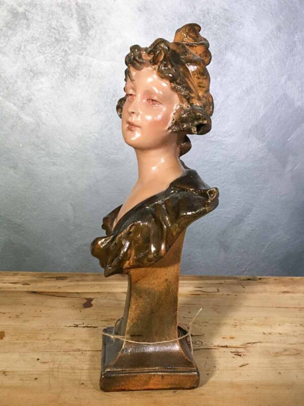 Statua busto donna gesso Art nouveau numerata 367 - immagine 2