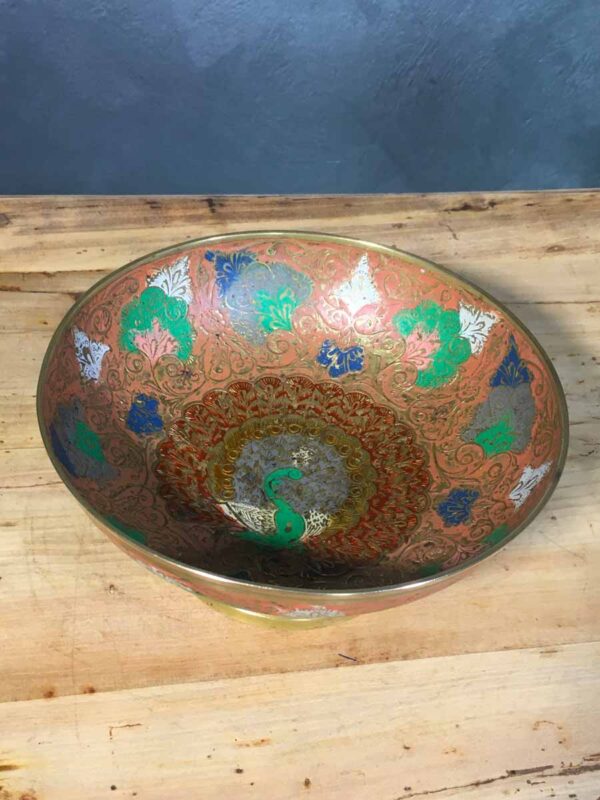 Piatto indiano in ottone cesellato mid century inciso con decoro - immagine 3