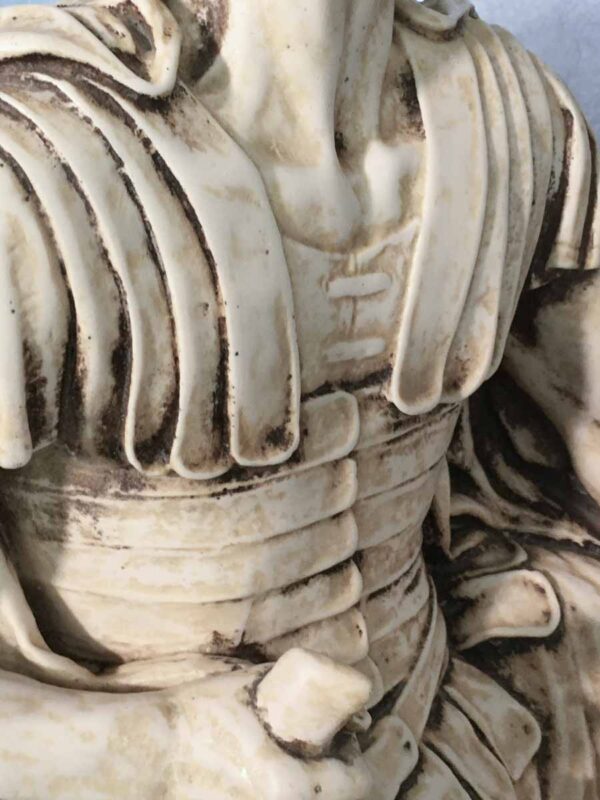 Statua scultura centurione in polvere di marmo XX secolo - immagine 4