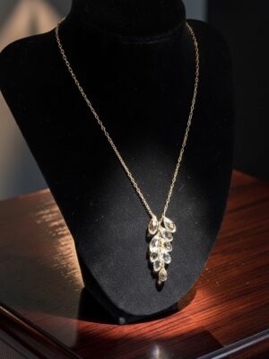 Collana ciondolo Swarovski foglia di cristalli