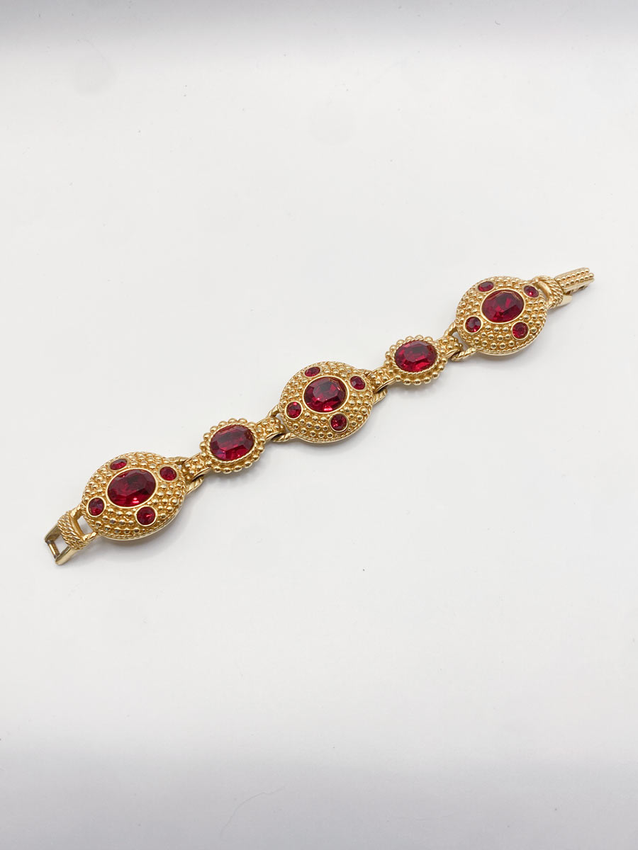 Parure vintage Swarovski con cristalli rosso rubino e finitura dorata - immagine 3