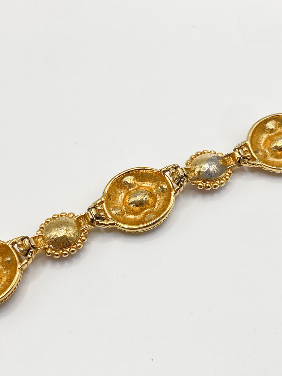 Parure vintage Swarovski con cristalli rosso rubino e finitura dorata - immagine 6