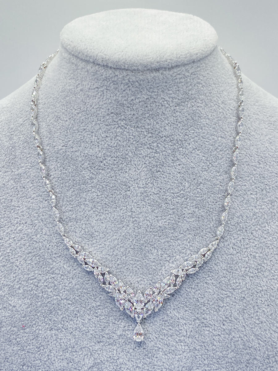 Collana Swarovski da cerimonia con cristalli a chicco - immagine 3