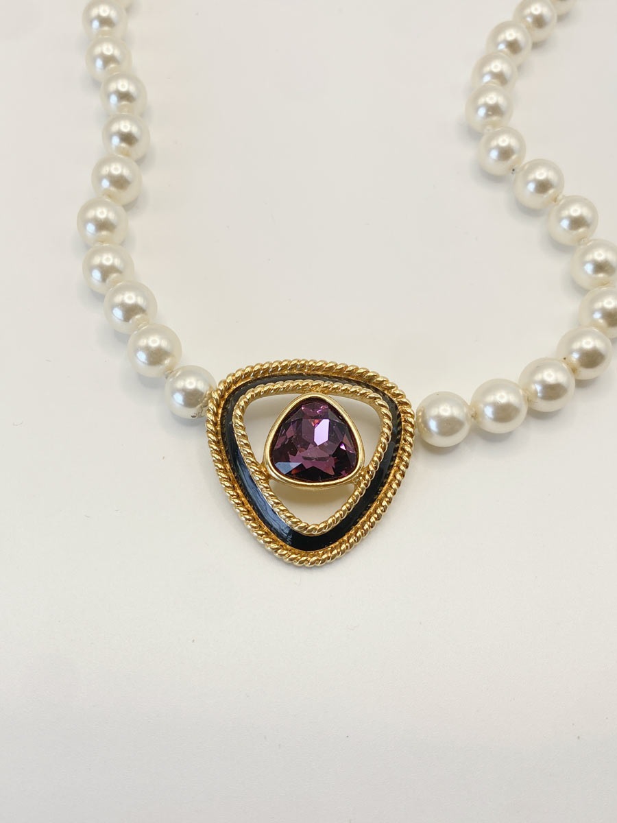Collana Swarovski con perle e pendente con cristallo viola - immagine 2
