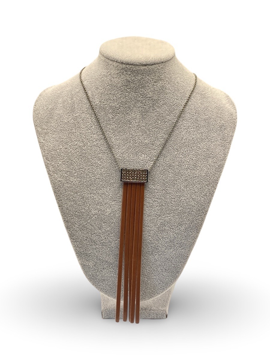 Collana Swarovski con Pendente in Strisce di Pelle e Cristalli - immagine 2