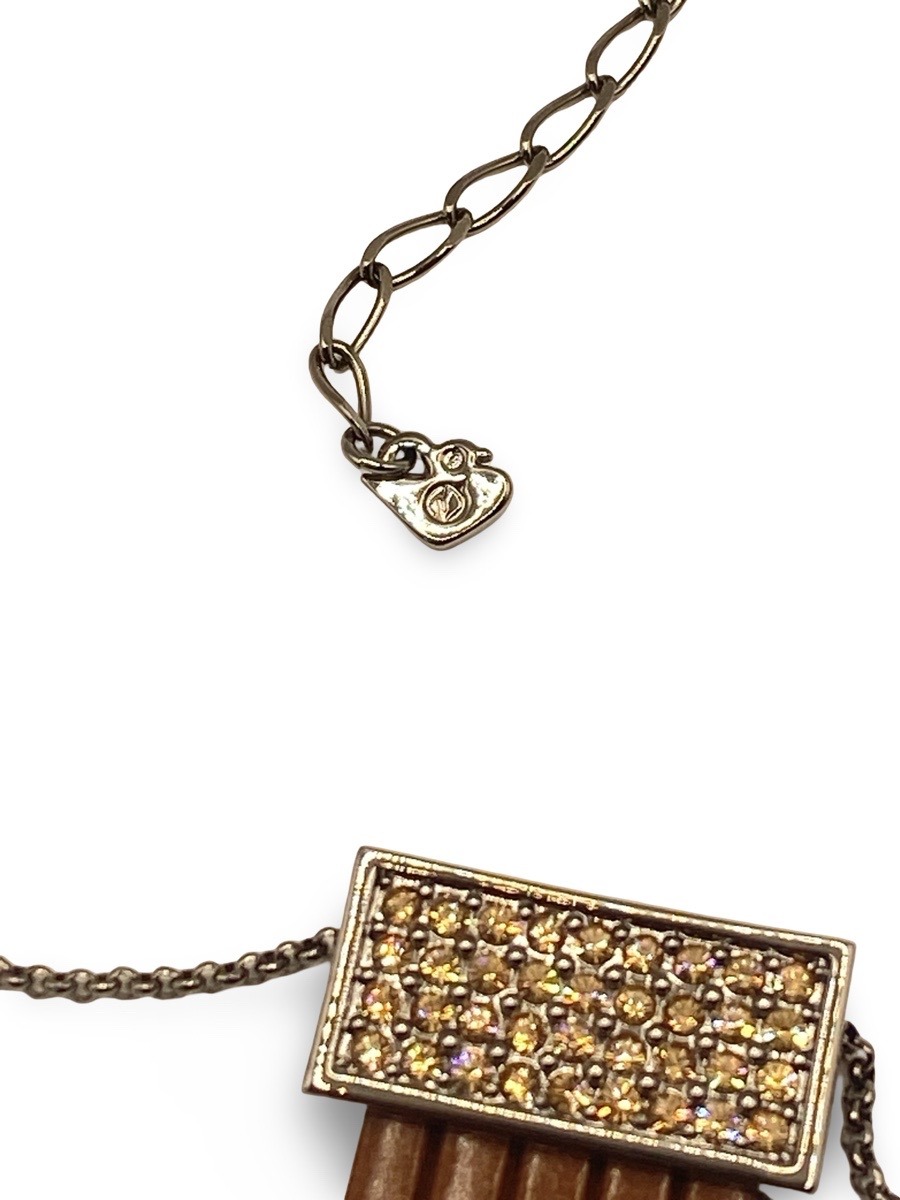 Collana Swarovski con Pendente in Strisce di Pelle e Cristalli - immagine 5